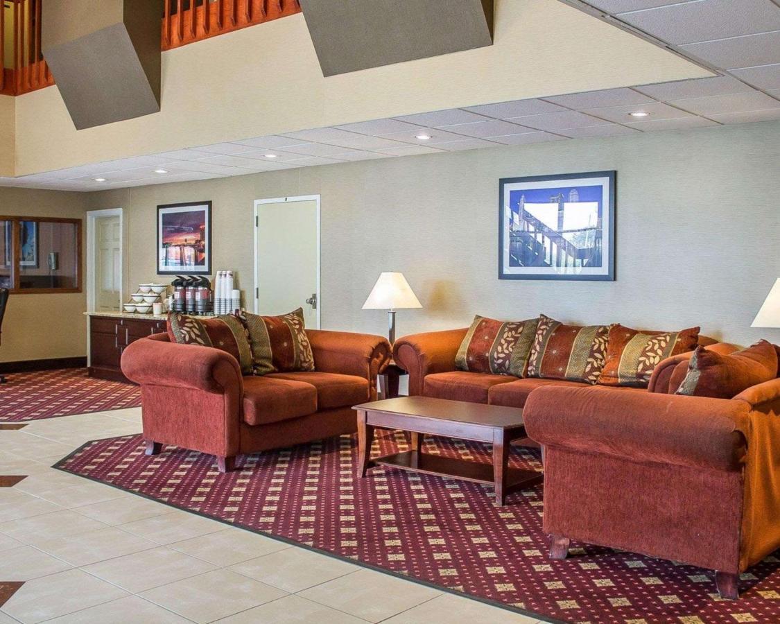 Norwood & Hotel Columbus